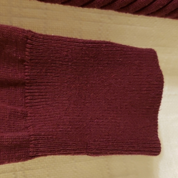 𝅺2/$15 Loft Sweater - Picture 5 of 7